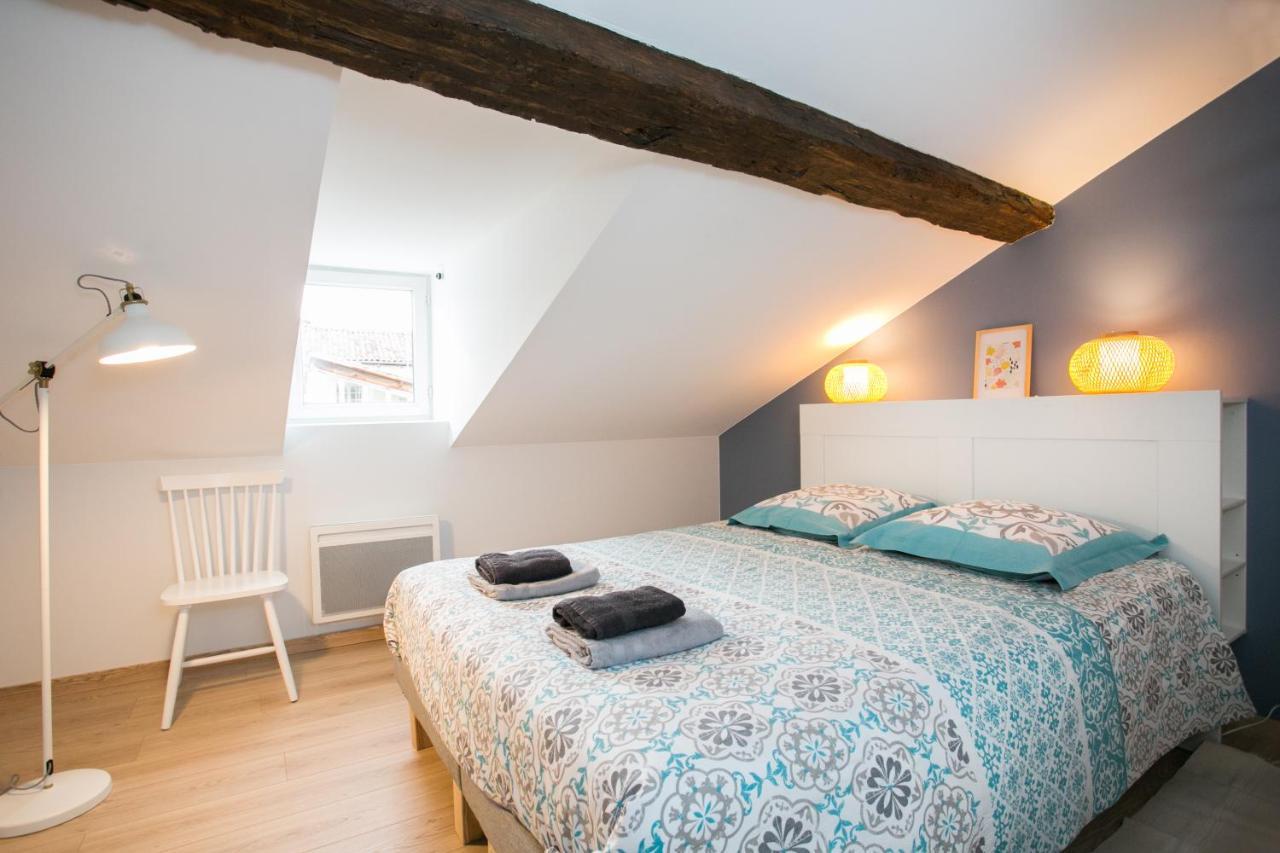 Apartamento Logis Des Halles Du Coderc Périgueux Habitación foto